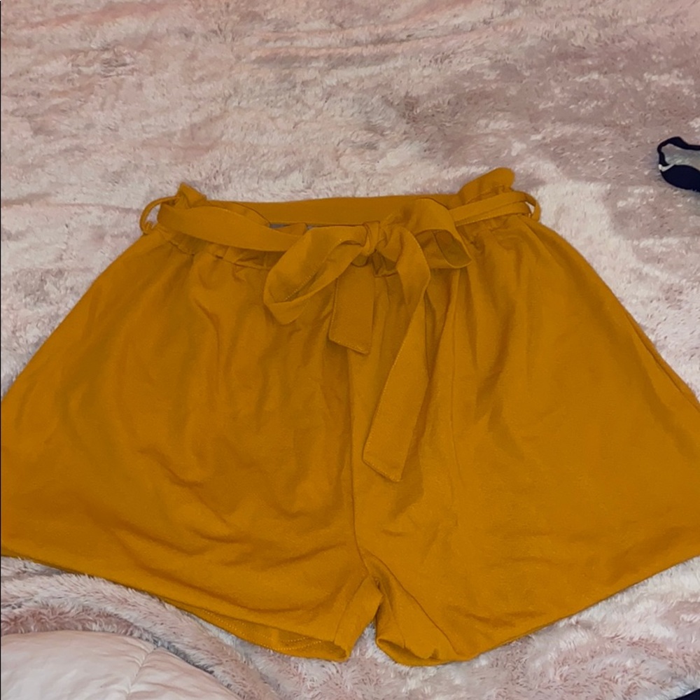 Plus size Yellow high waisted shorts